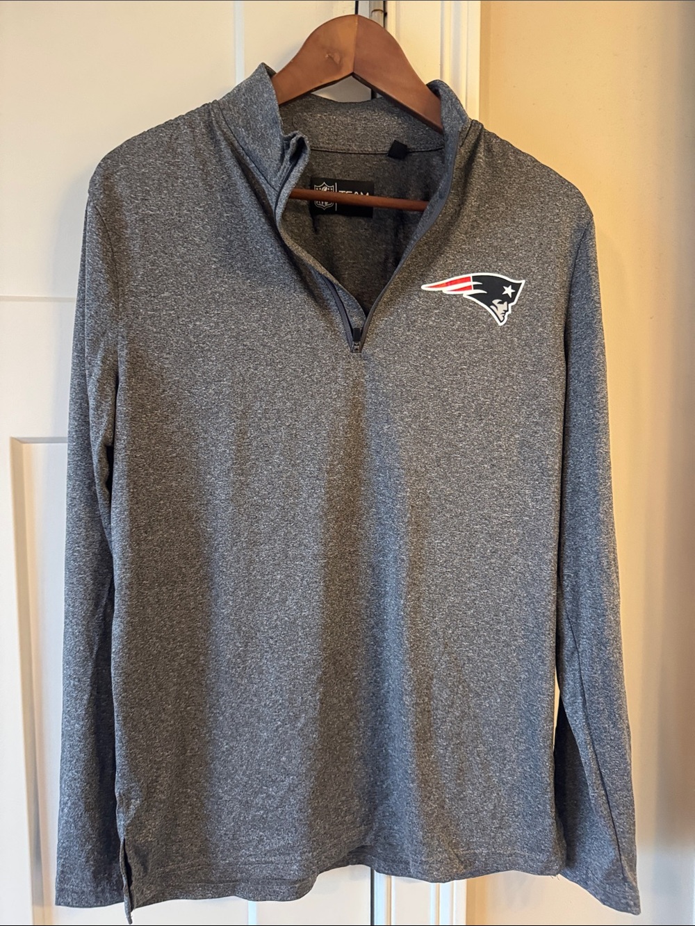 Men's Gray Quarter-Zip Pullover with Team Logo